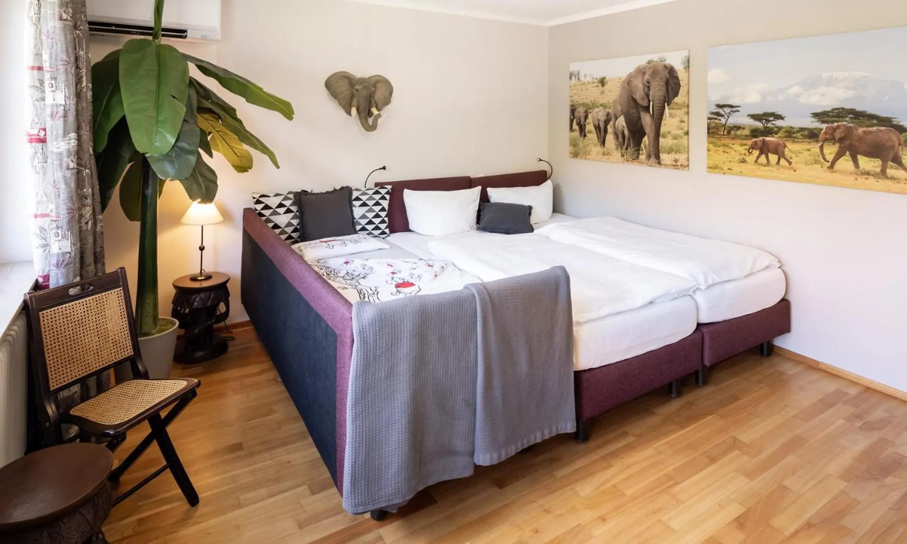 Hotel Schloss Hertefeld Weeze 4*,