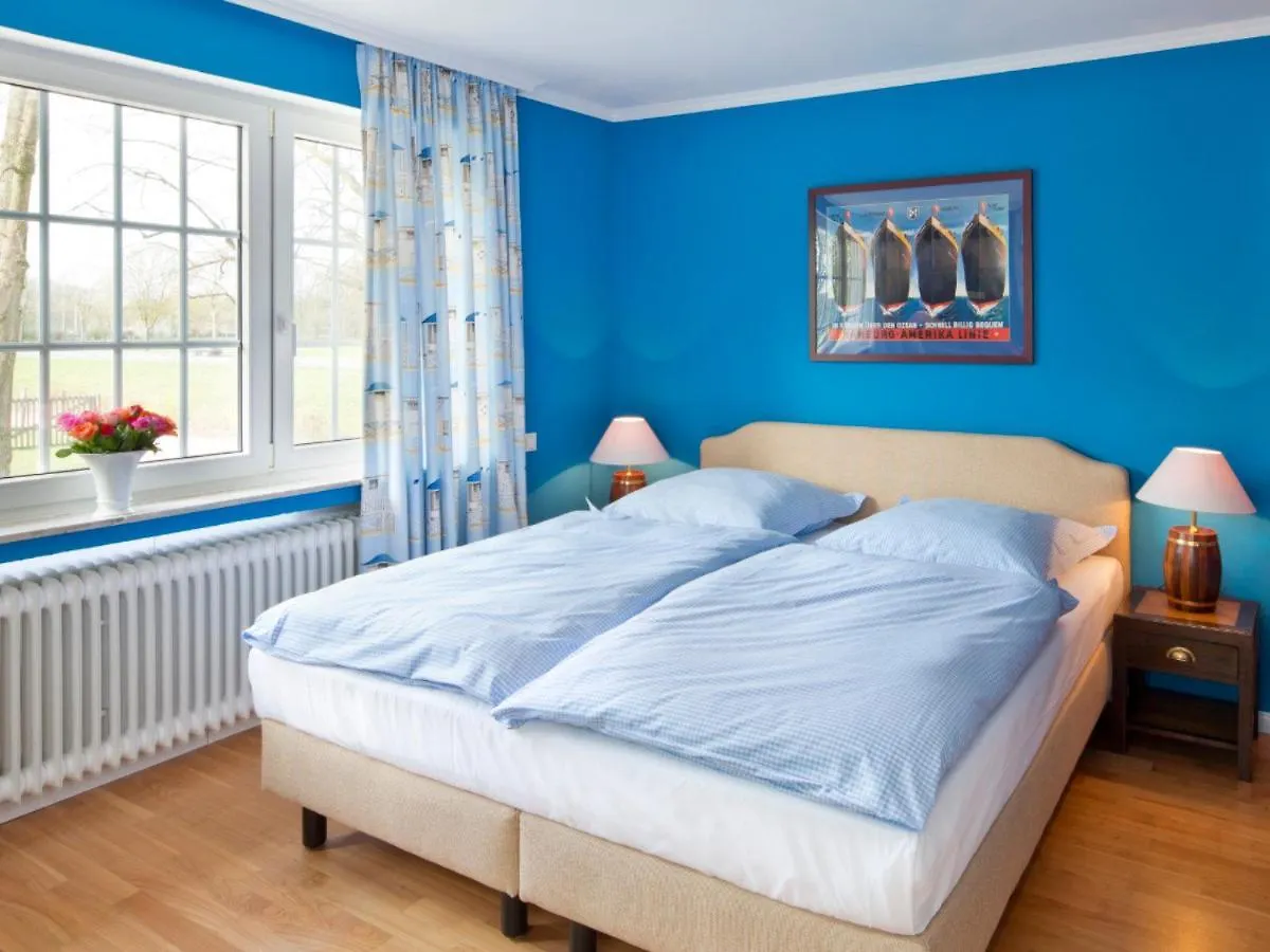 Schloss Hertefeld & Hertefeldhof Weeze 4*,