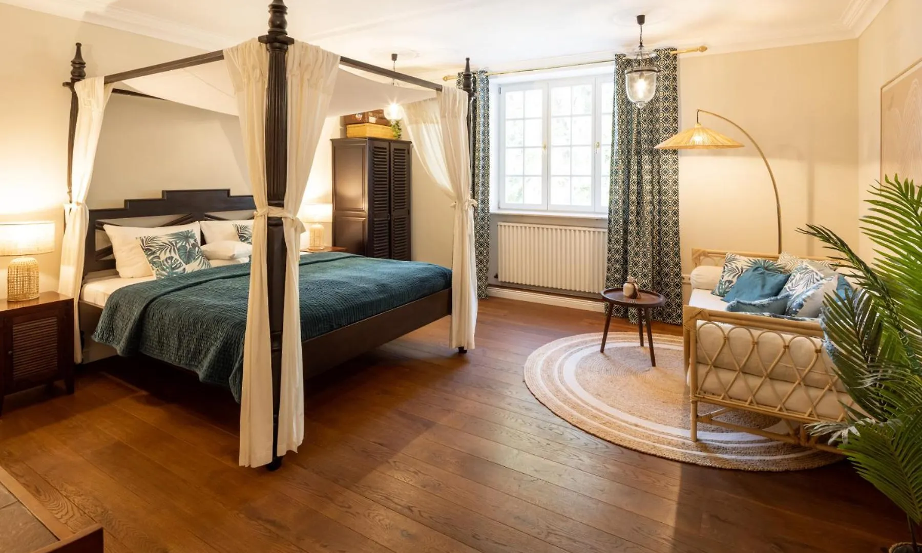 Schloss Hertefeld & Hertefeldhof Weeze 4*,