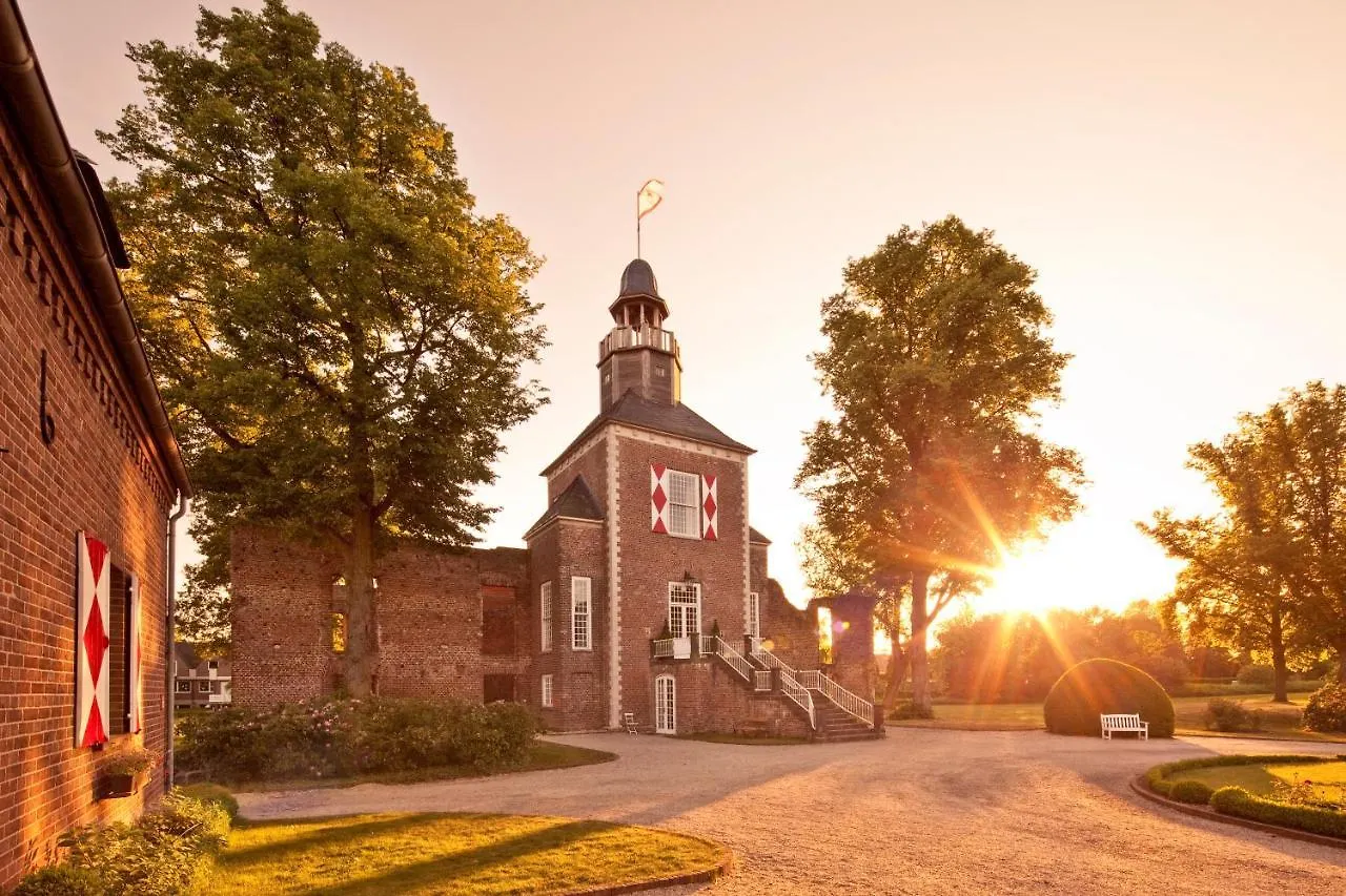 Schloss Hertefeld & Hertefeldhof Weeze