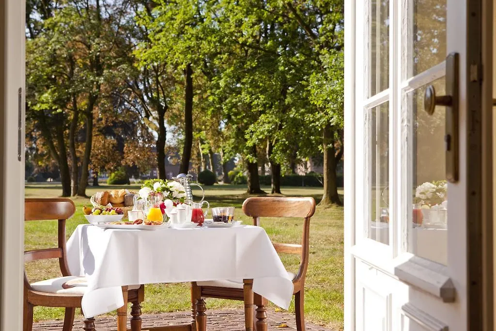 Hotel Schloss Hertefeld & Hertefeldhof Weeze